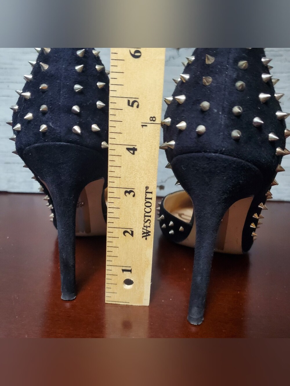 Sam Edelman Hadlee Studded Spiked d'Orsay Pointed Toe Pumps, 9.5, Black - Picture 7 of 8